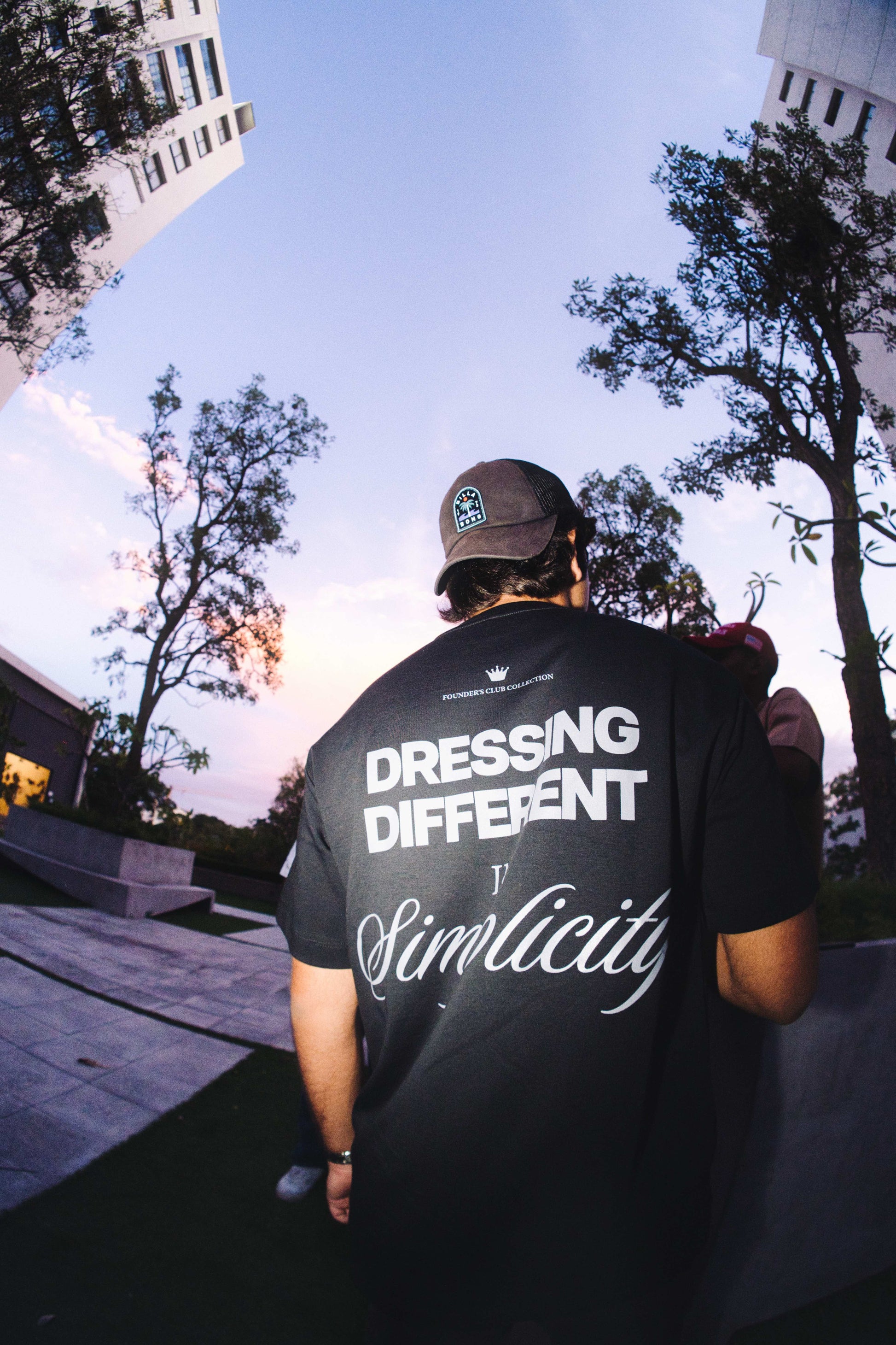 FOUNDER'S CLUB BLACK T-SHIRT
